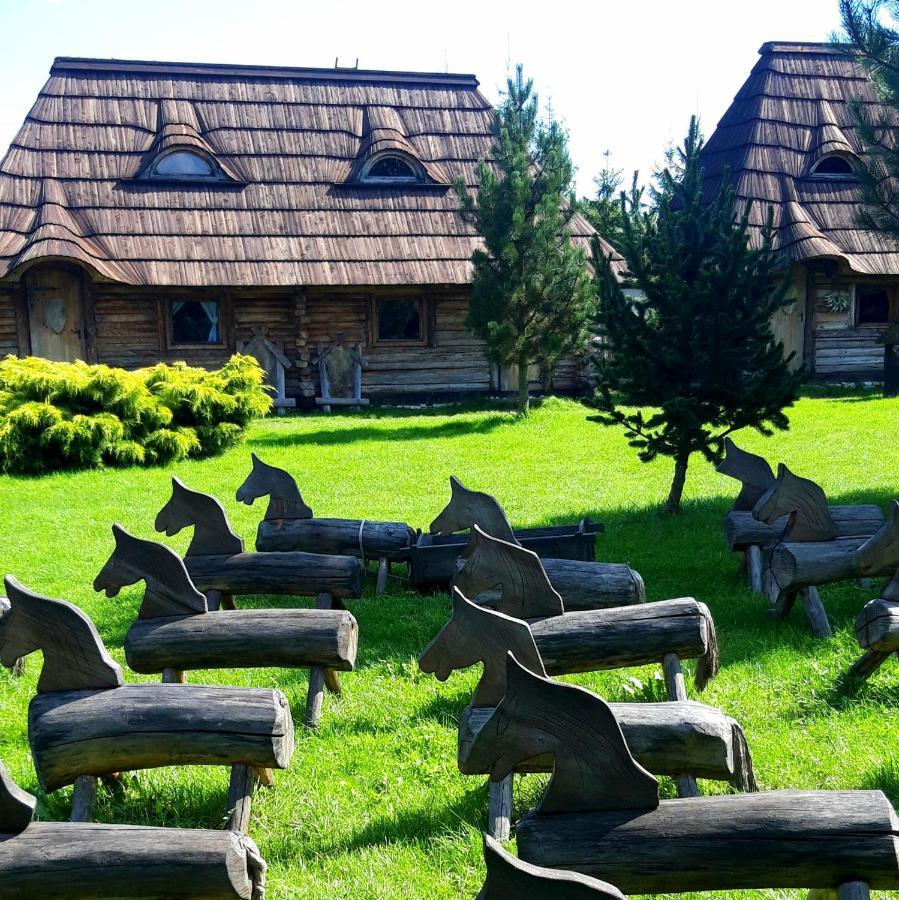 Grod Pedzikow Hotel Checiny  Exterior photo